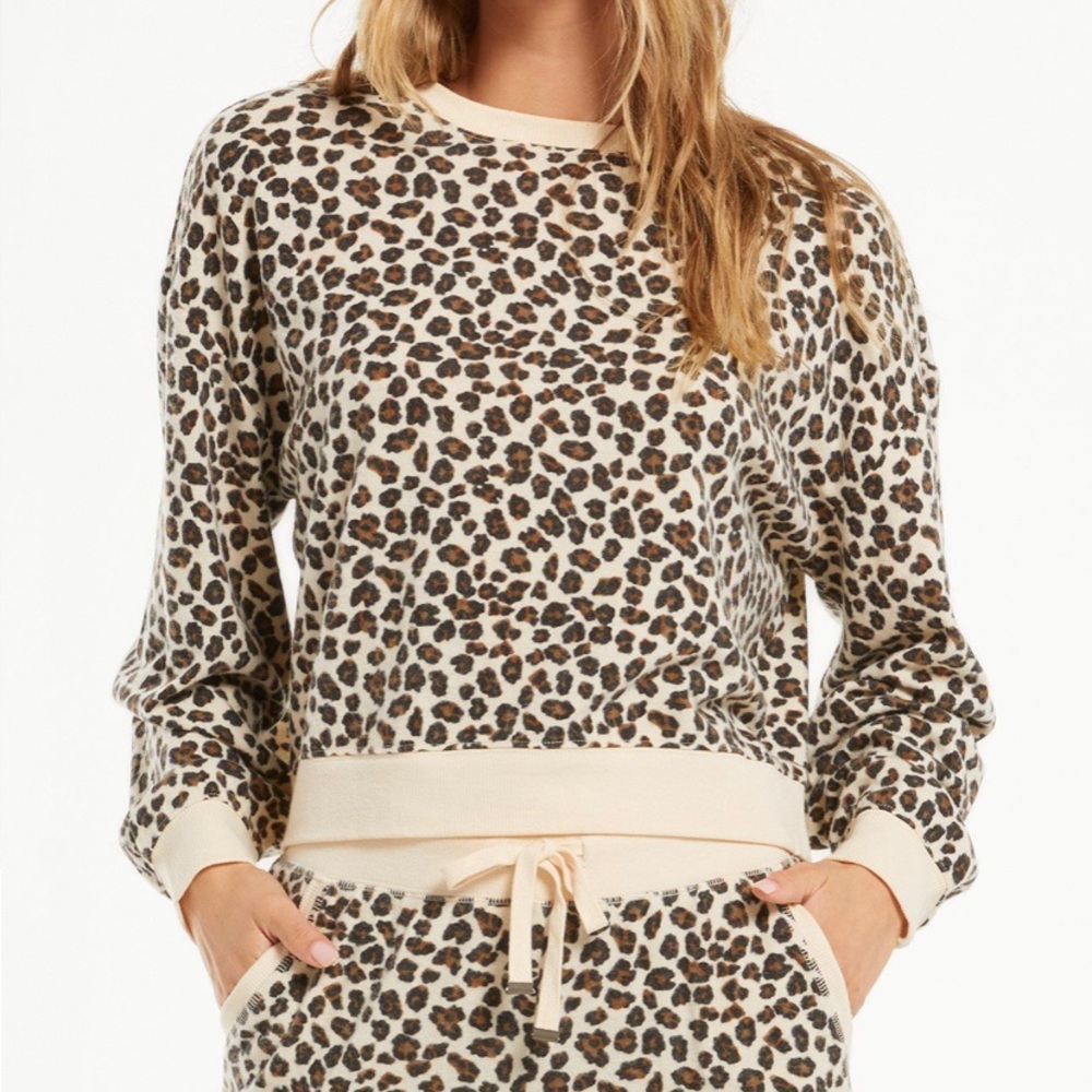 NWT Zsupply Brushed Leopard Pullover - Large